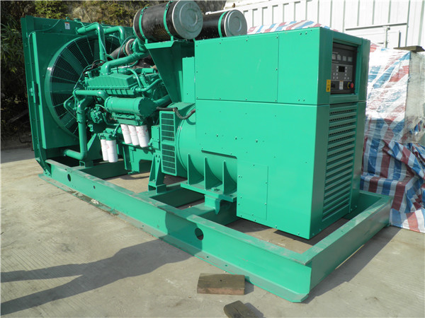 百色出租发电机 发电机组厂家：柴油发电机组的控制屏的作用是什么？